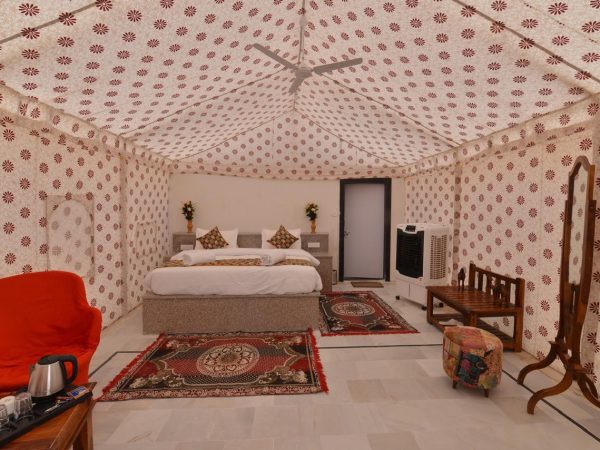 Luxury Swiss Tent (4)